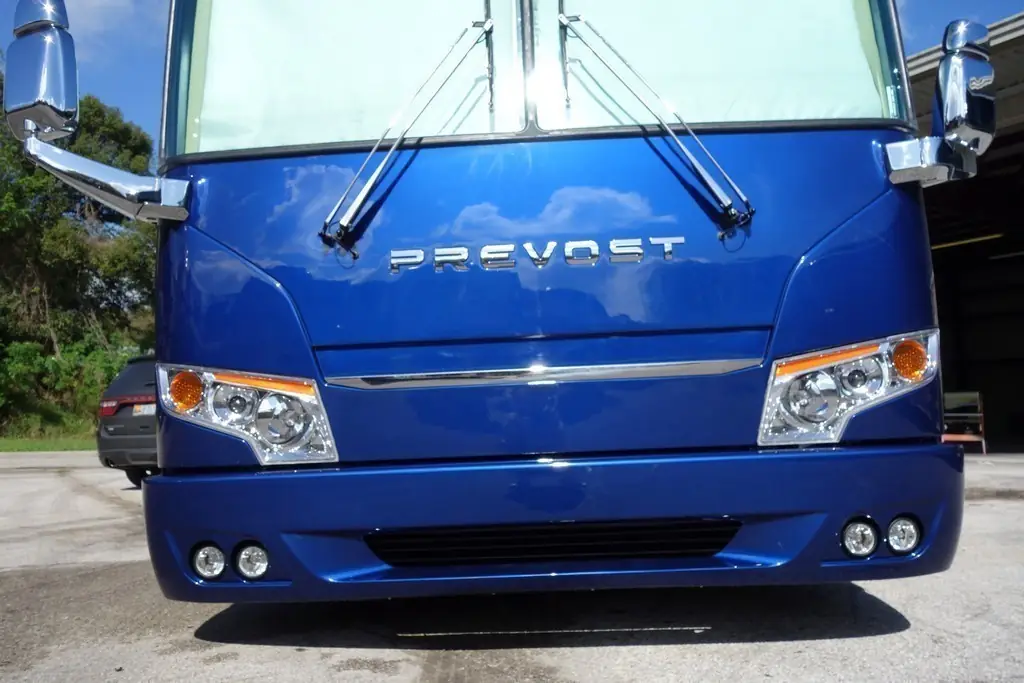 After: the repaired H3-45 finished with a 2016-style front facelift